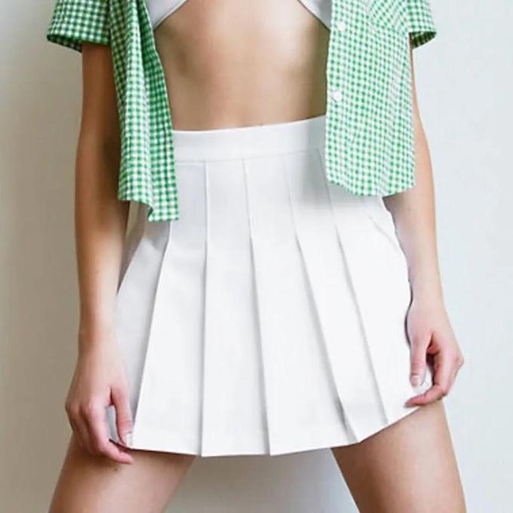 Aritzia Sunday Best Crisp White Pleated Skort